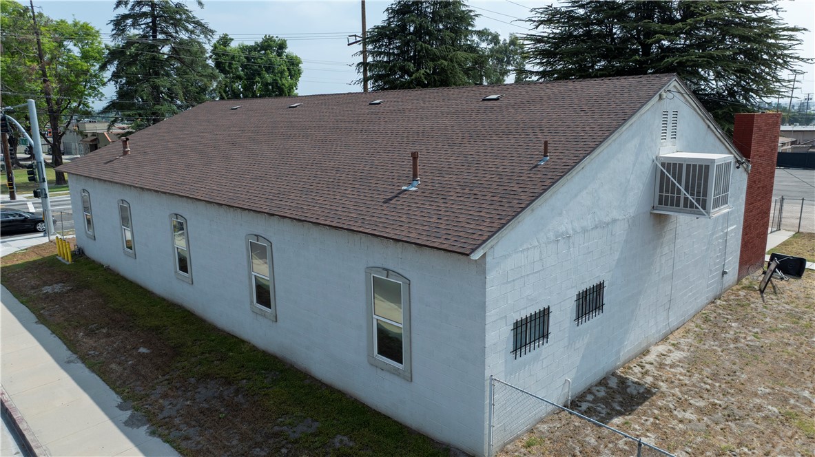 1087 W Mill Street Property Photo 37