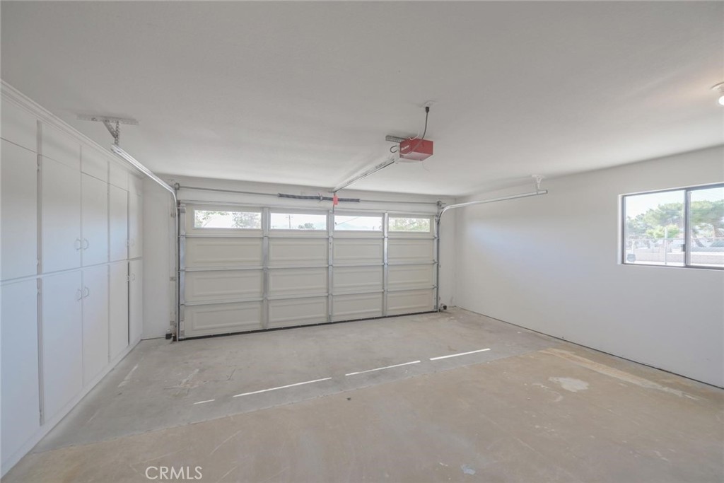 7558 Newhall Avenue Property Photo 15