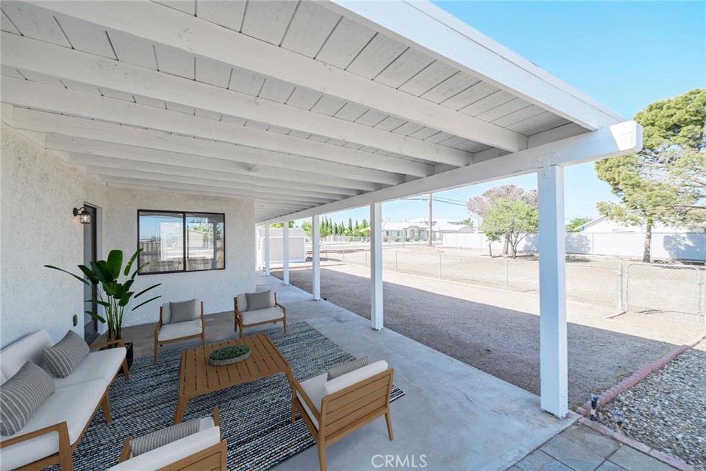 7558 Newhall Avenue Property Photo 17