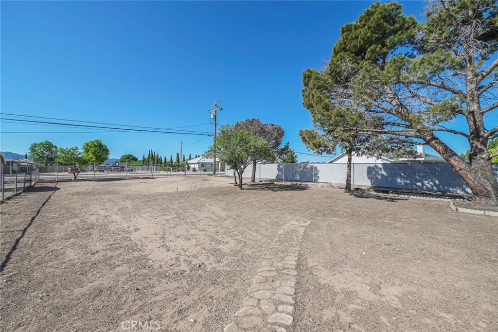7558 Newhall Avenue Property Photo 19
