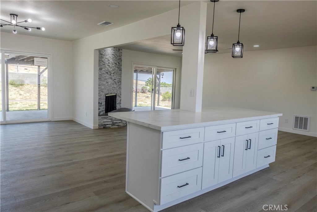 5541 Edgemont Property Photo 12