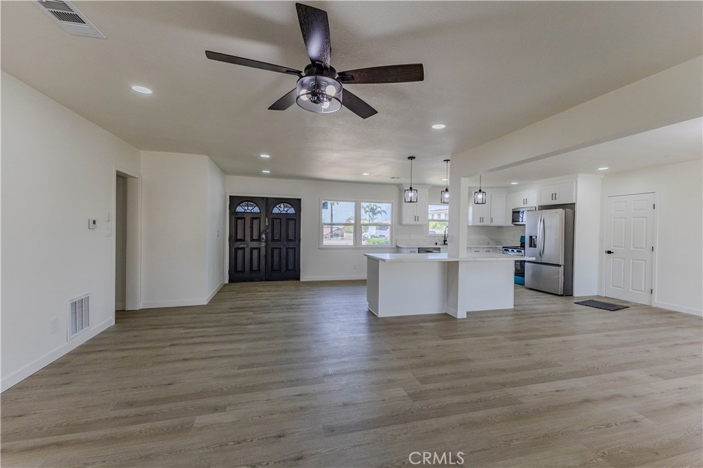 5541 Edgemont Property Photo 18
