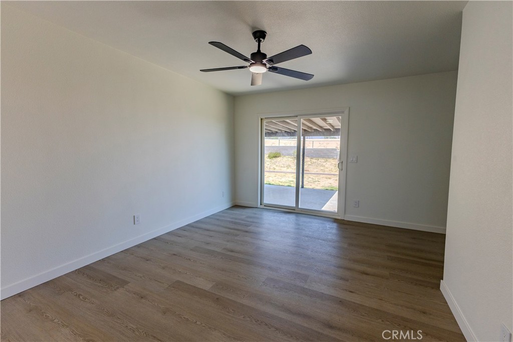 5541 Edgemont Property Photo 28