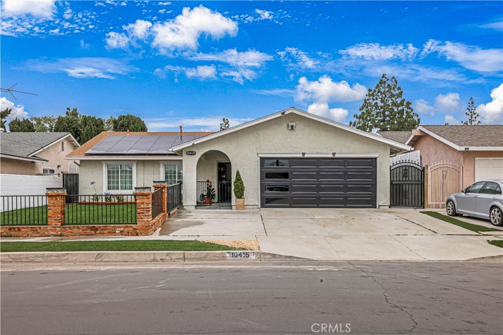 10415 Mapledale Street Property Photo 1