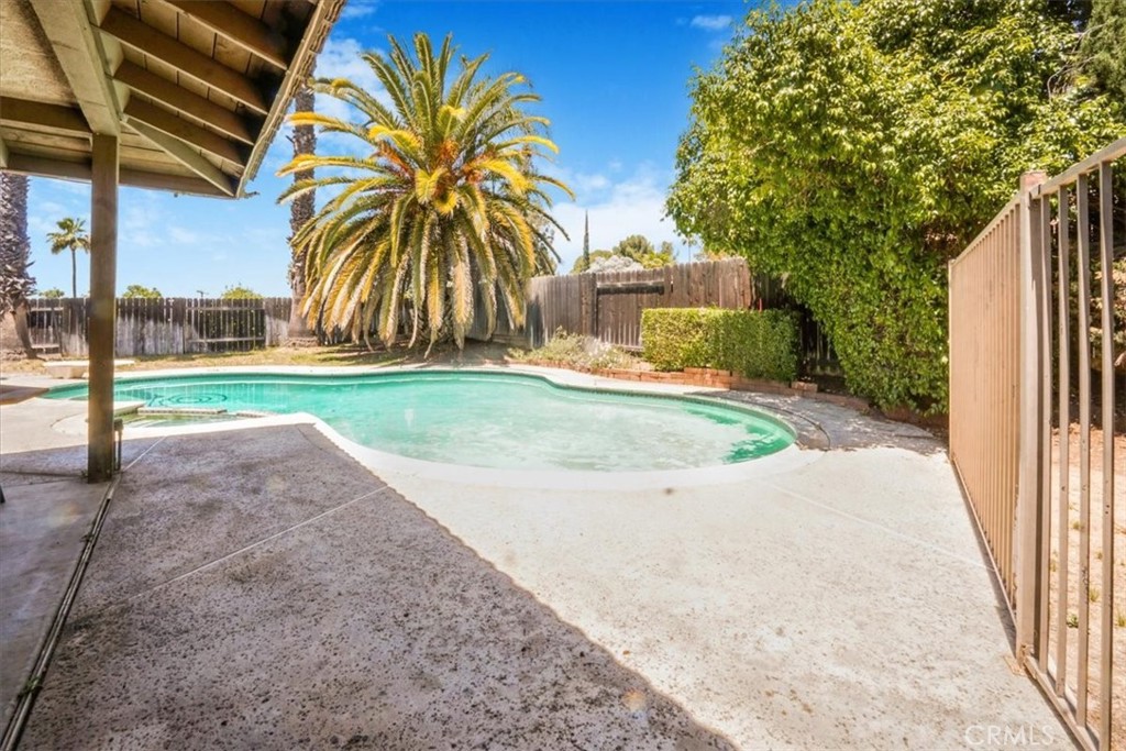 227 Candy Lane Property Photo 29