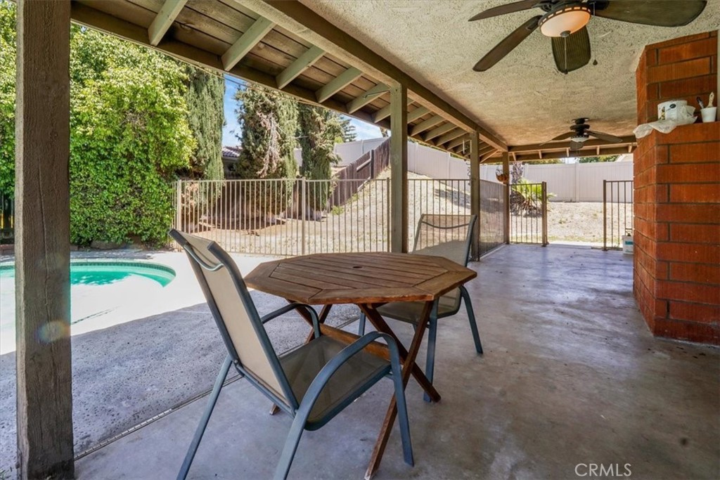 227 Candy Lane Property Photo 31