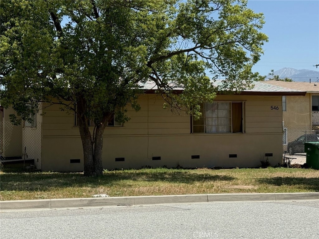 546 N 5th Street Property Photo 1