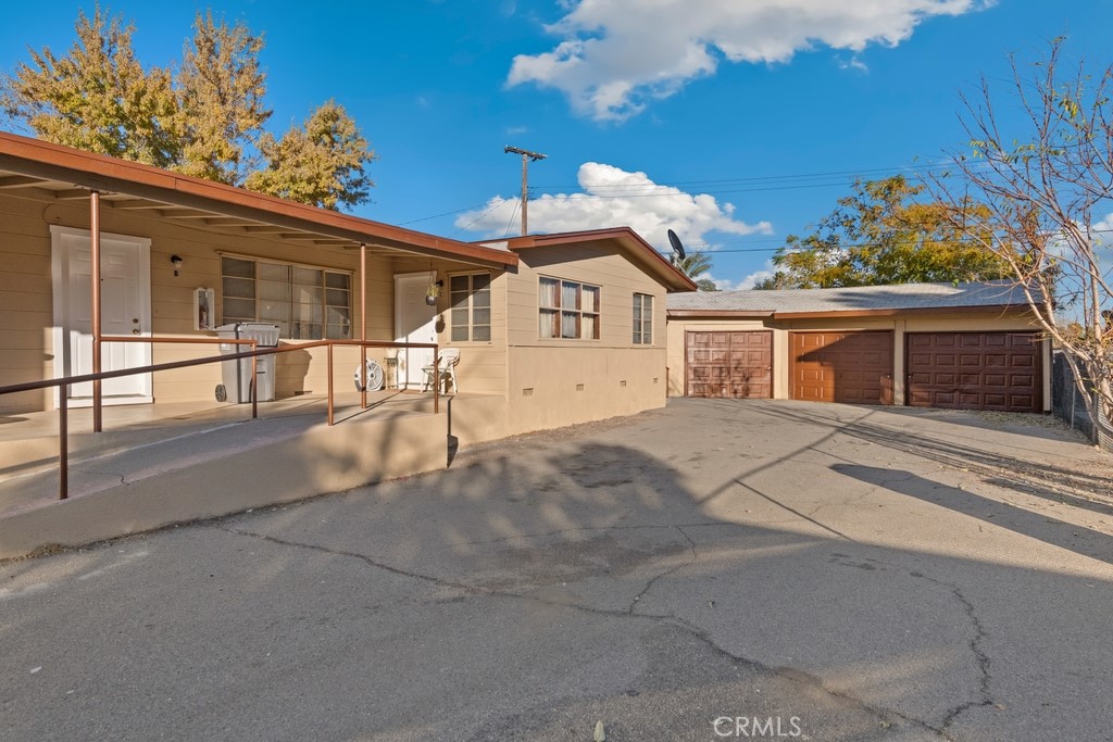 546 N 5th Street Property Photo 3