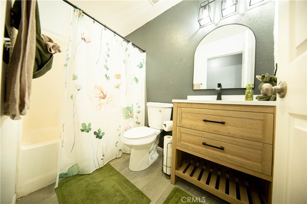 15430 Lassen Drive Property Photo 10