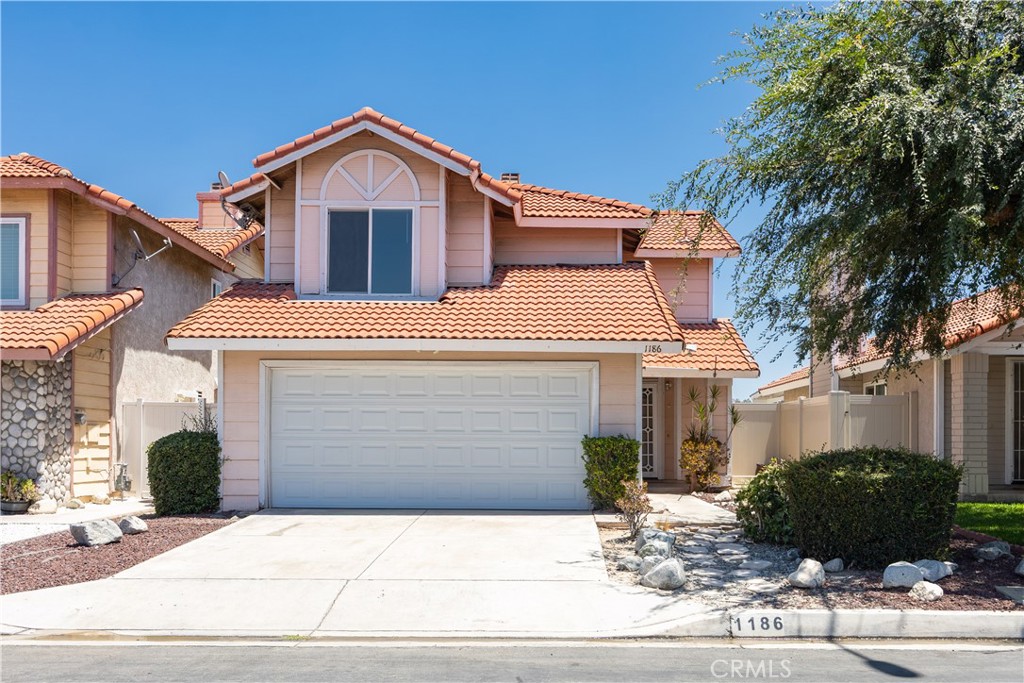 1186 Runaway Circle Property Photo 1