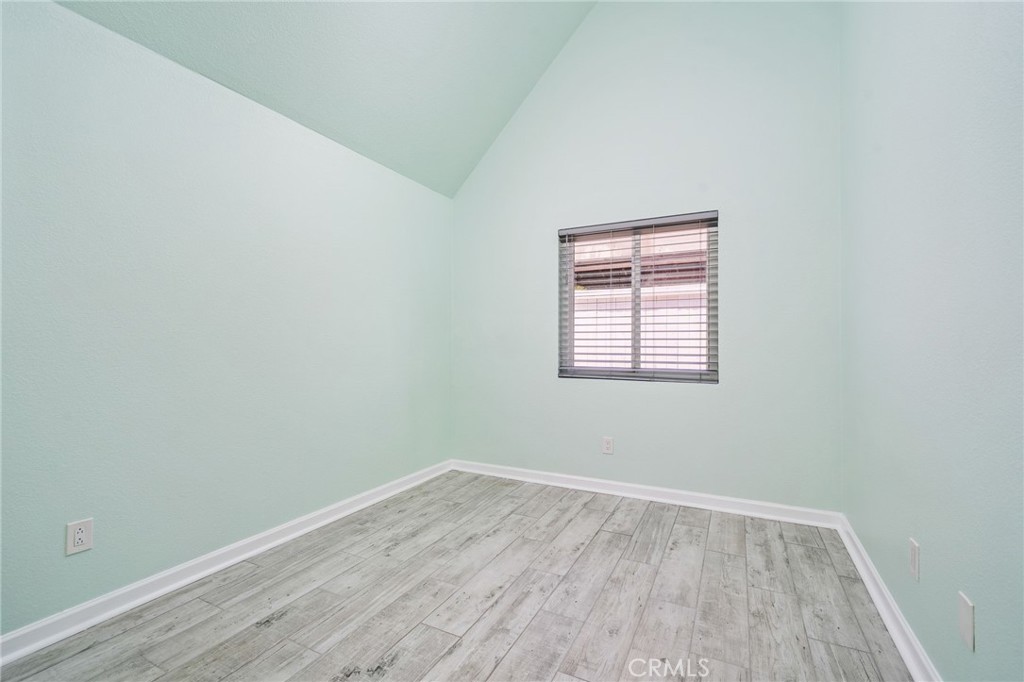 14606 Woodland Drive 10 Property Photo 16