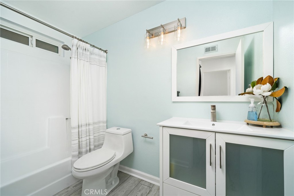 14606 Woodland Drive 10 Property Photo 19