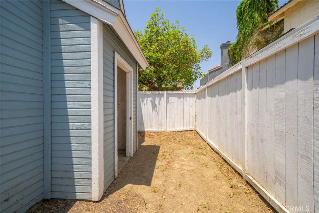 14606 Woodland Drive 10 Property Photo 25