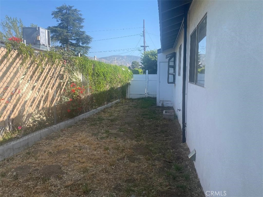1443 W Nicolet Street Property Photo 25