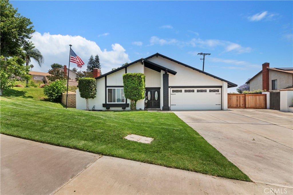 5996 Winncliff Drive