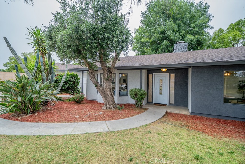 6367 Willow Avenue Property Photo 4