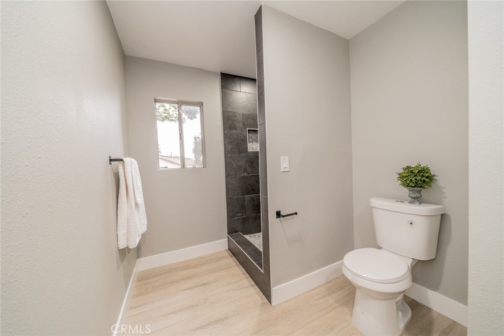 6367 Willow Avenue Property Photo 30