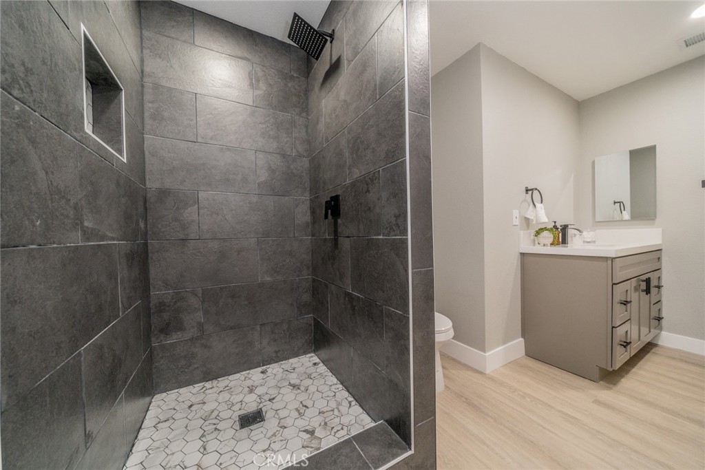 6367 Willow Avenue Property Photo 31