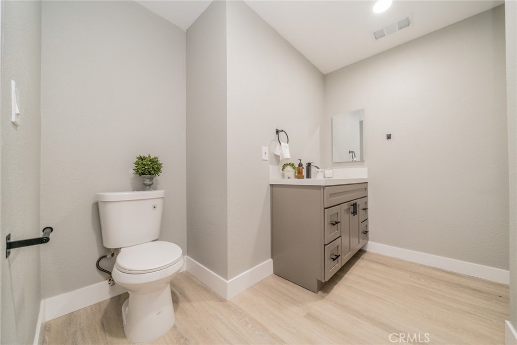 6367 Willow Avenue Property Photo 32