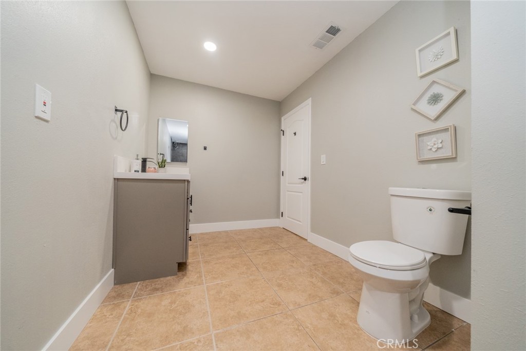 6367 Willow Avenue Property Photo 38