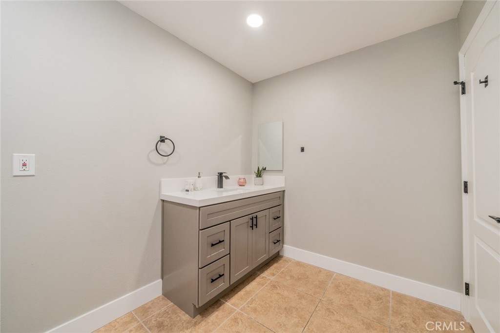 6367 Willow Avenue Property Photo 39