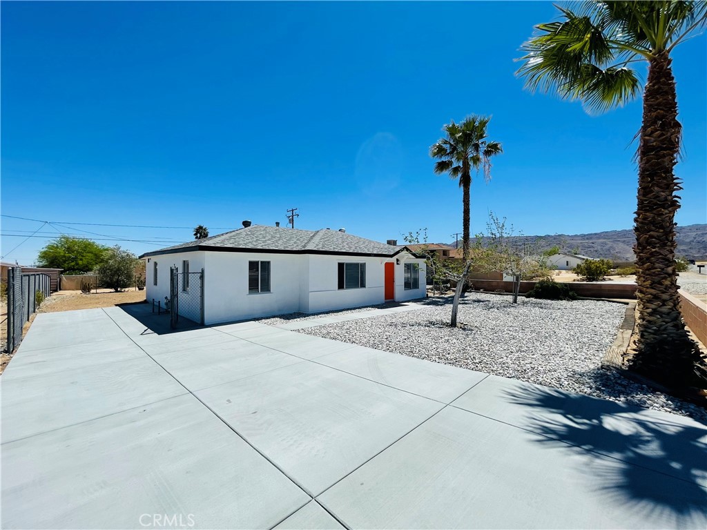 5619 Daisy Avenue Property Photo 1