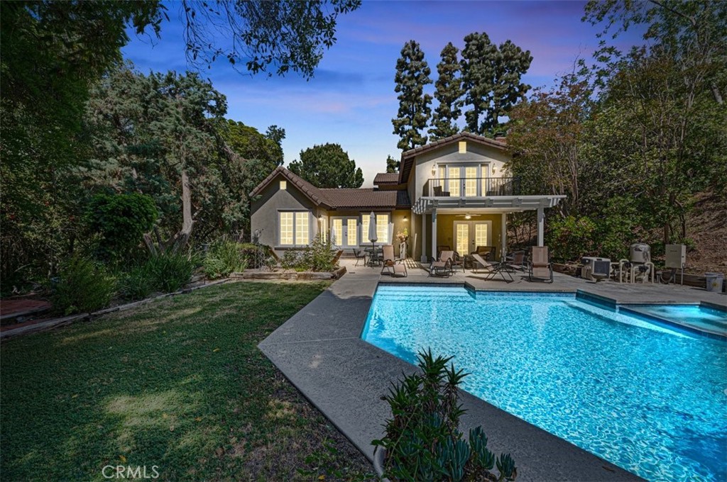 1924 E Rancho Culebra Drive Property Photo 1