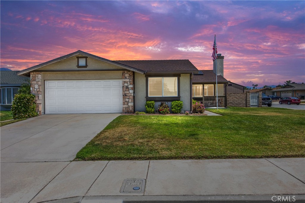 7571 Willow Way Property Photo 1