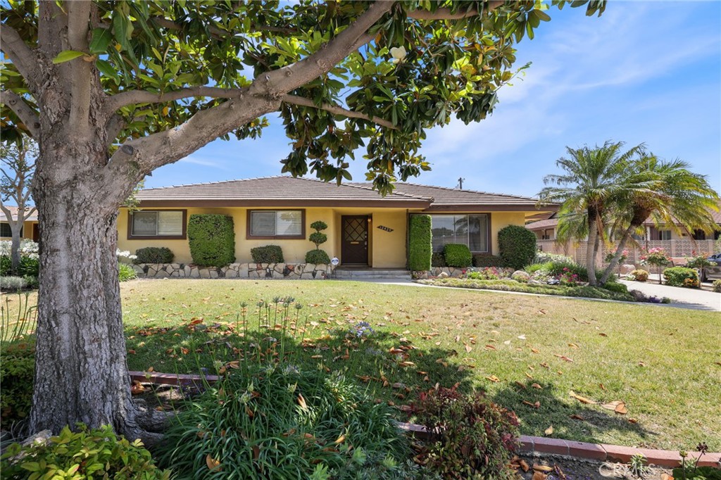 12429 Baker Avenue Property Photo 1