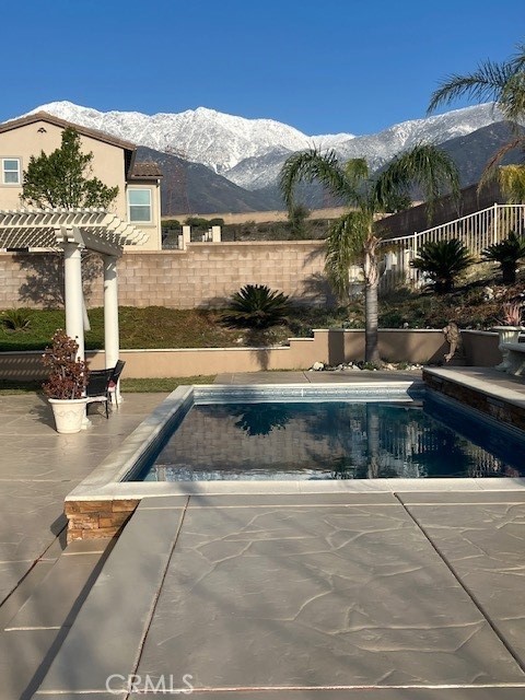 12680 Encino Court Property Photo 5