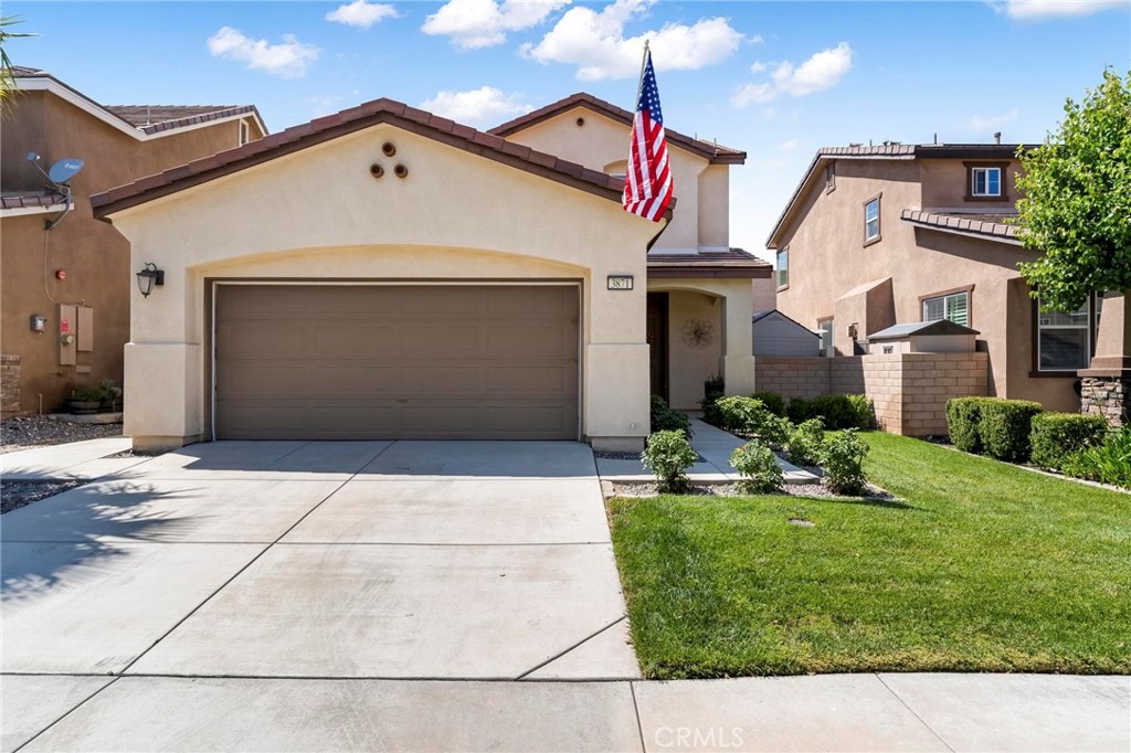 3871 Bur Oak Road Property Photo 1