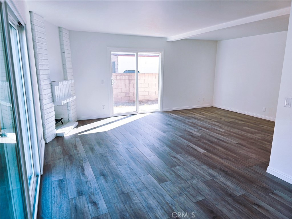 10672 Finch Avenue Property Photo 8