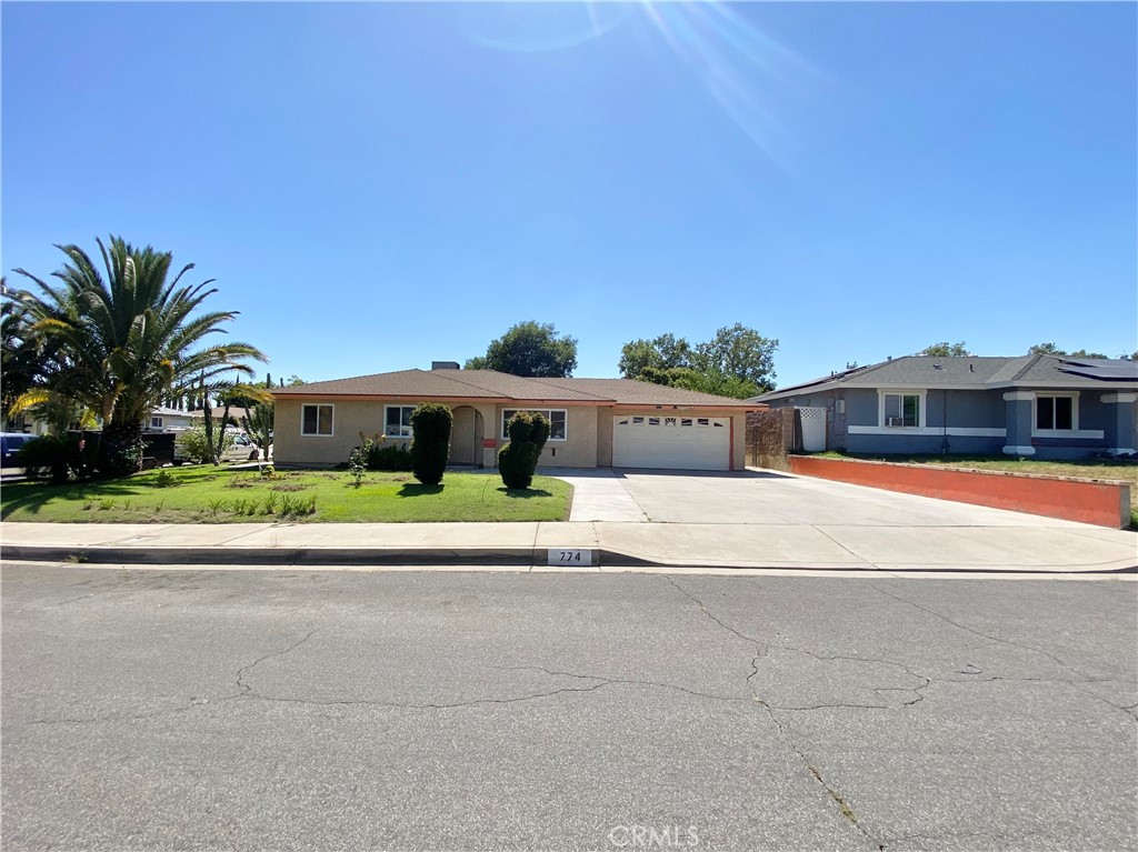 774 S Idyllwild Avenue Property Photo