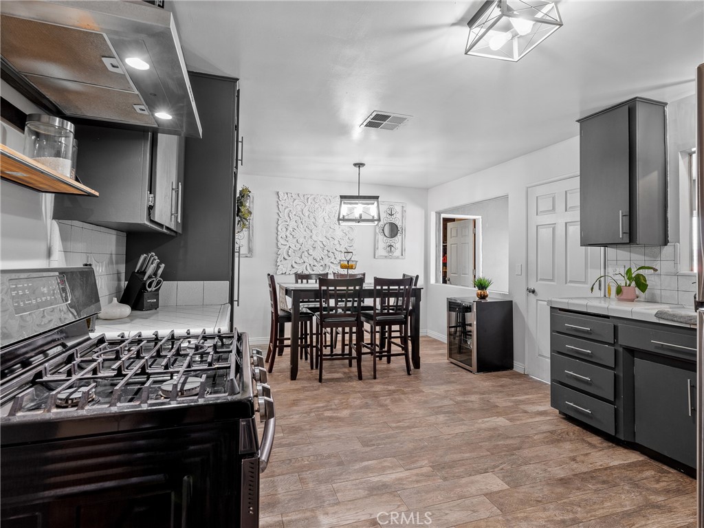 17789 Sycamore Street Property Photo 9
