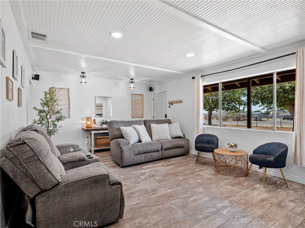 17789 Sycamore Street Property Photo 14