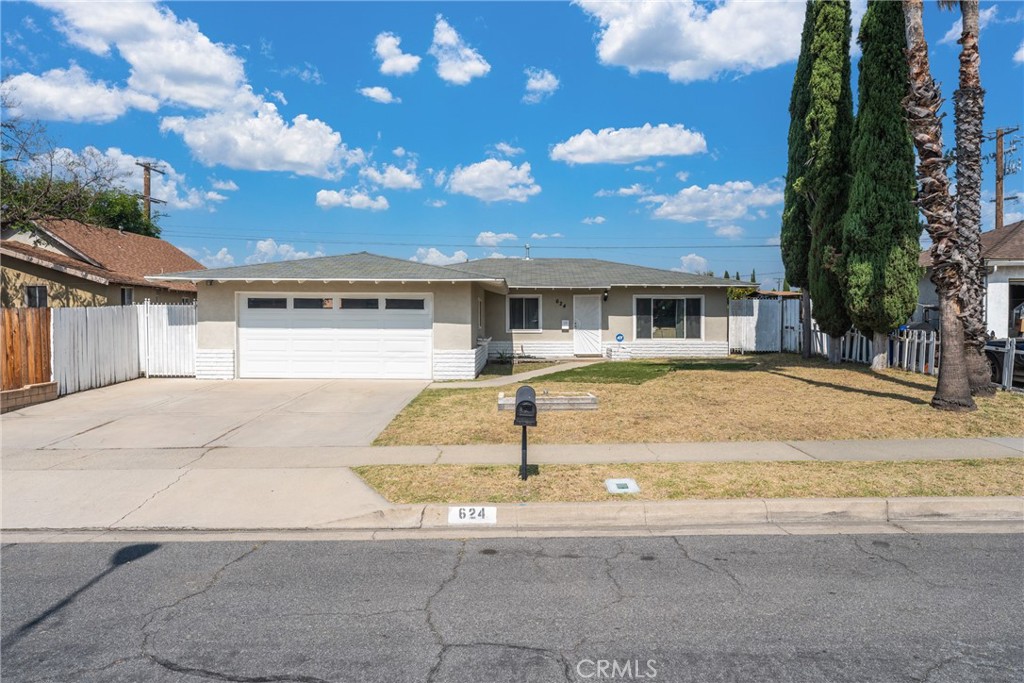 624 N Yucca Avenue Property Photo 1