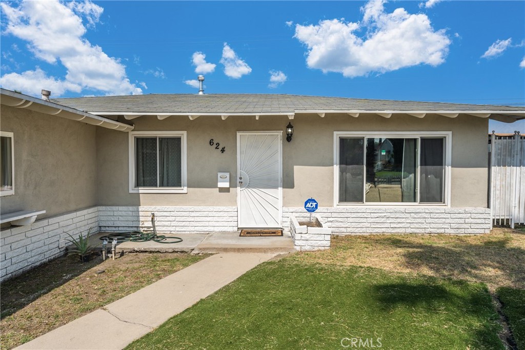 624 N Yucca Avenue Property Photo 3