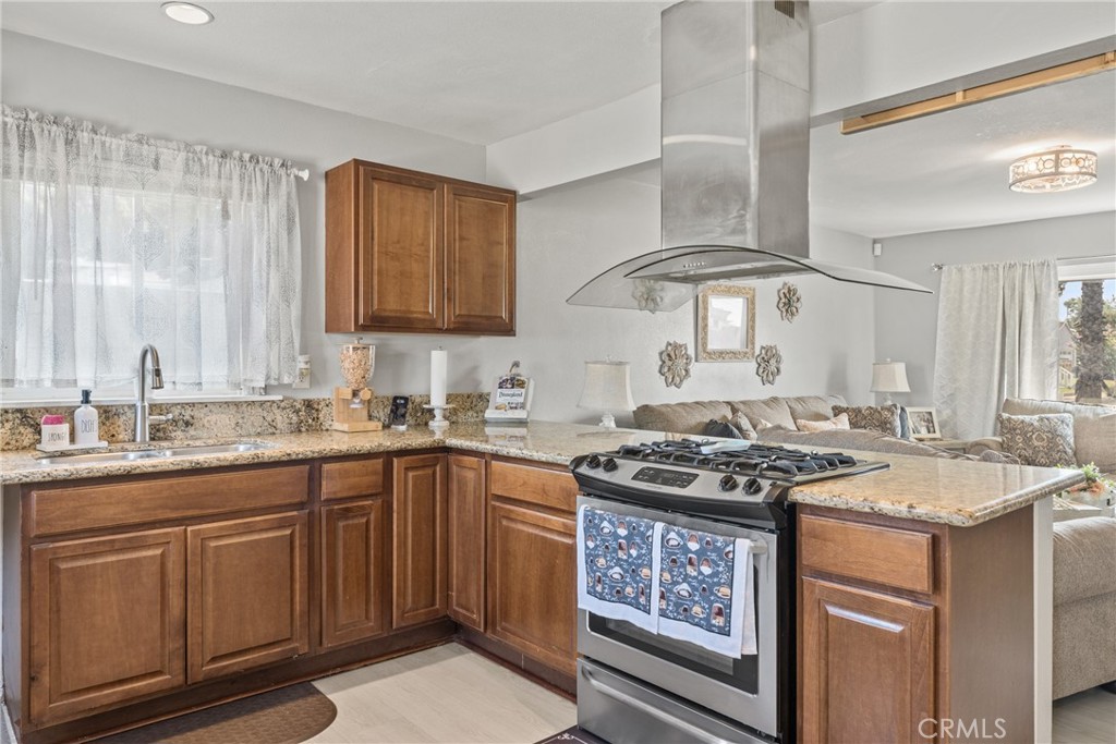 624 N Yucca Avenue Property Photo 10