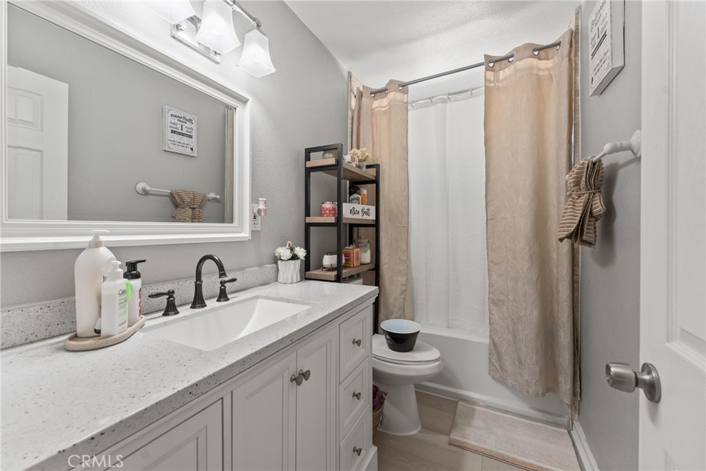 624 N Yucca Avenue Property Photo 22