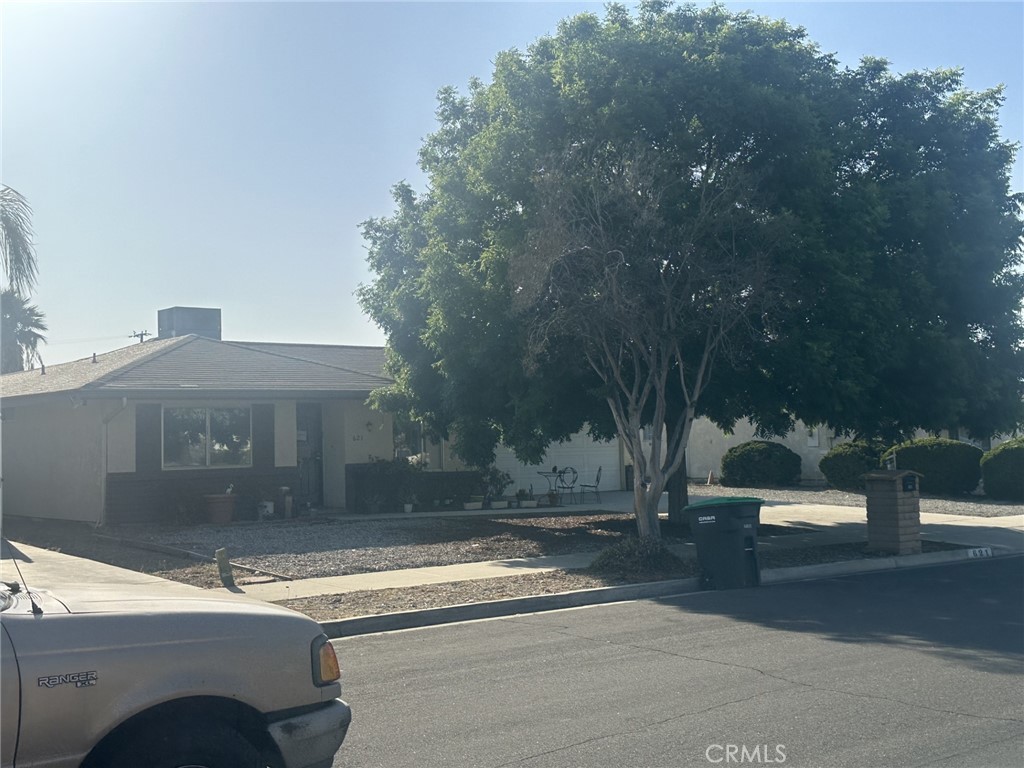 621 Brian Street Property Photo 3