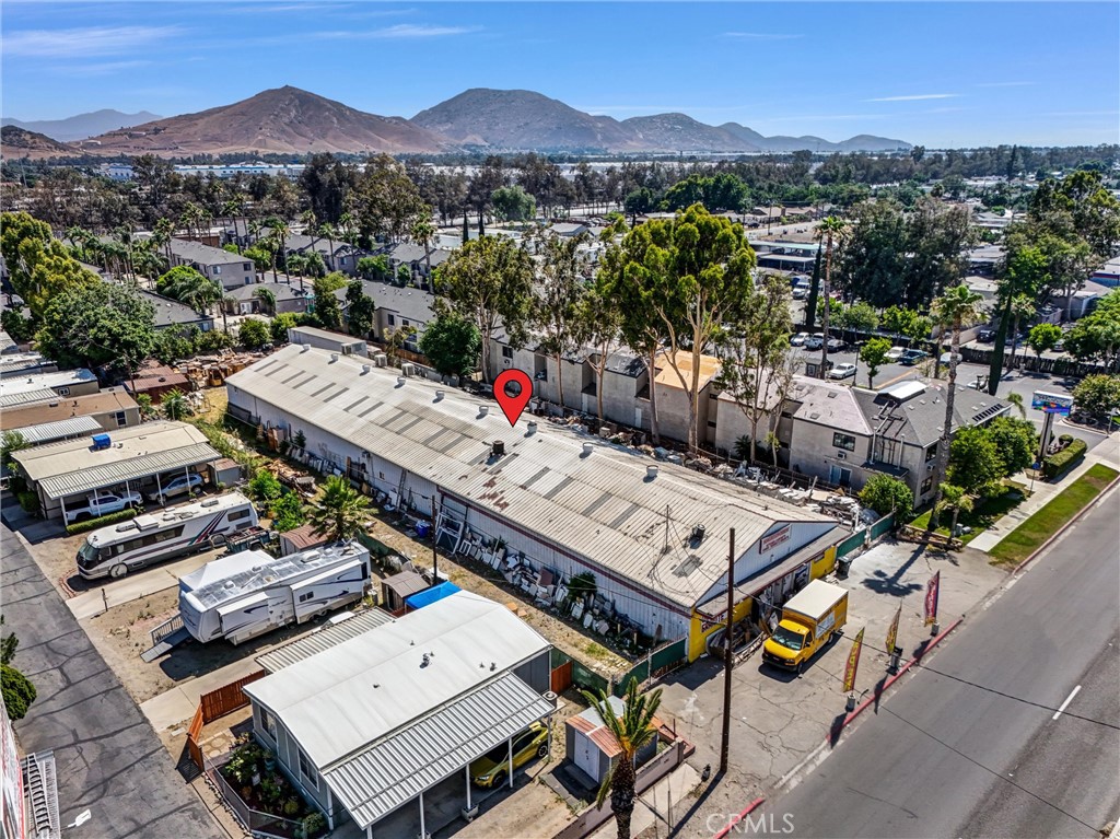 18189 Valley Boulevard Property Photo 5