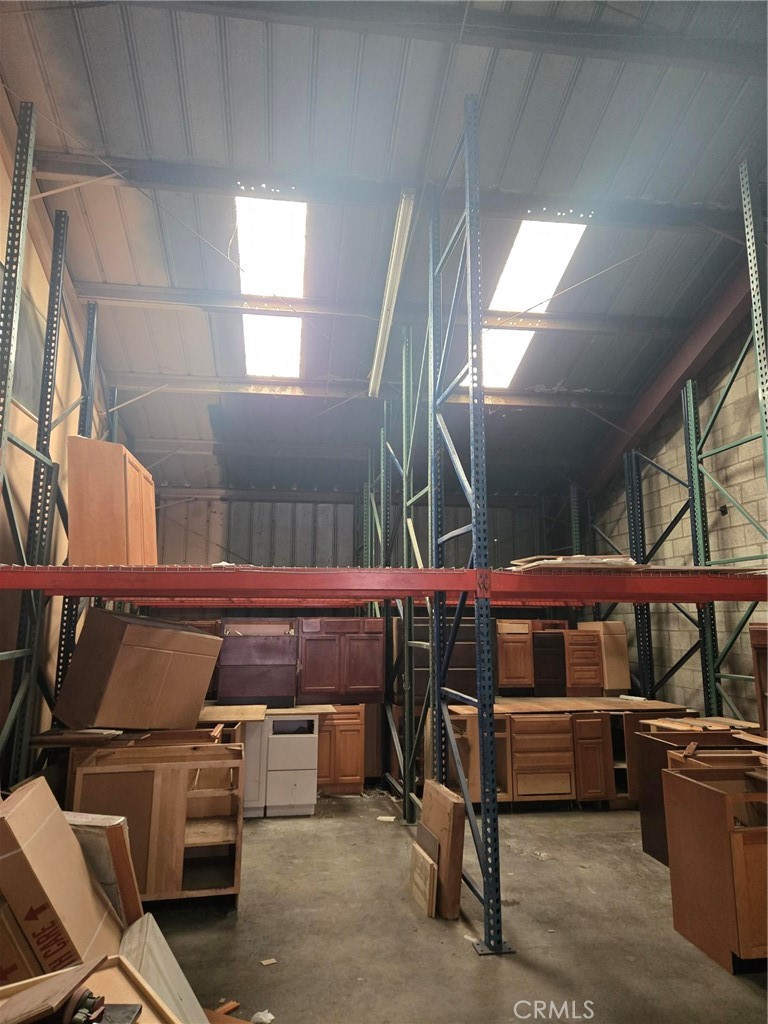 18189 Valley Boulevard Property Photo 13