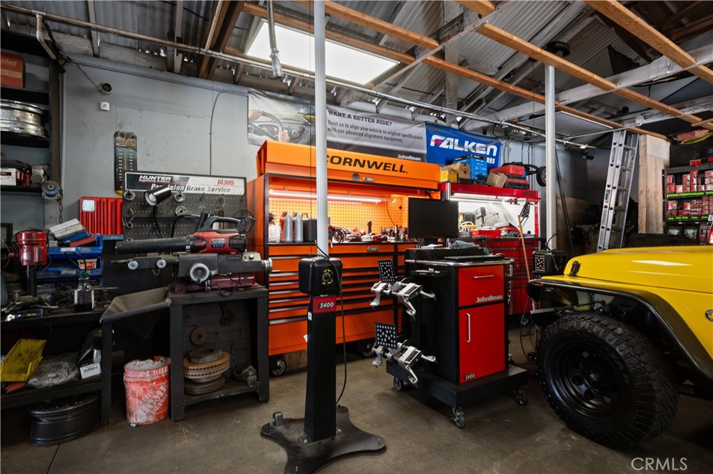 455 S La Cadena Drive Property Photo 5