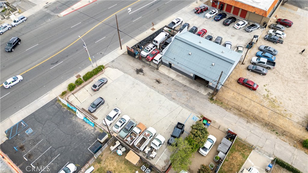 455 S La Cadena Drive Property Photo 15