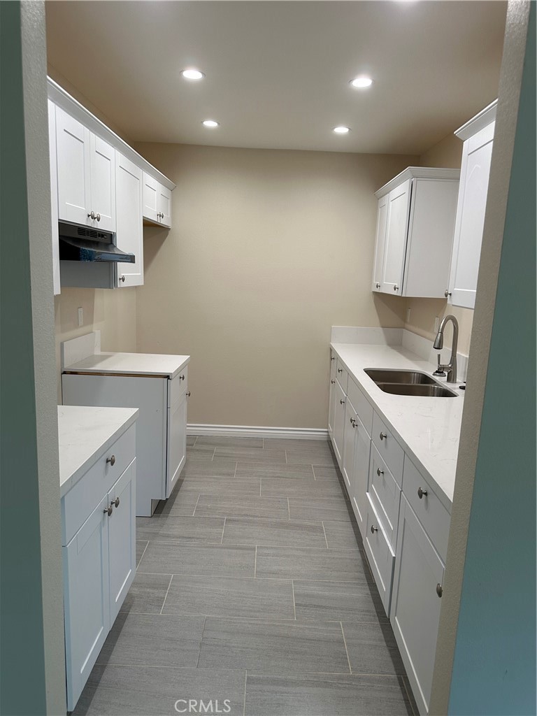 841 W 17th Street Property Photo 2