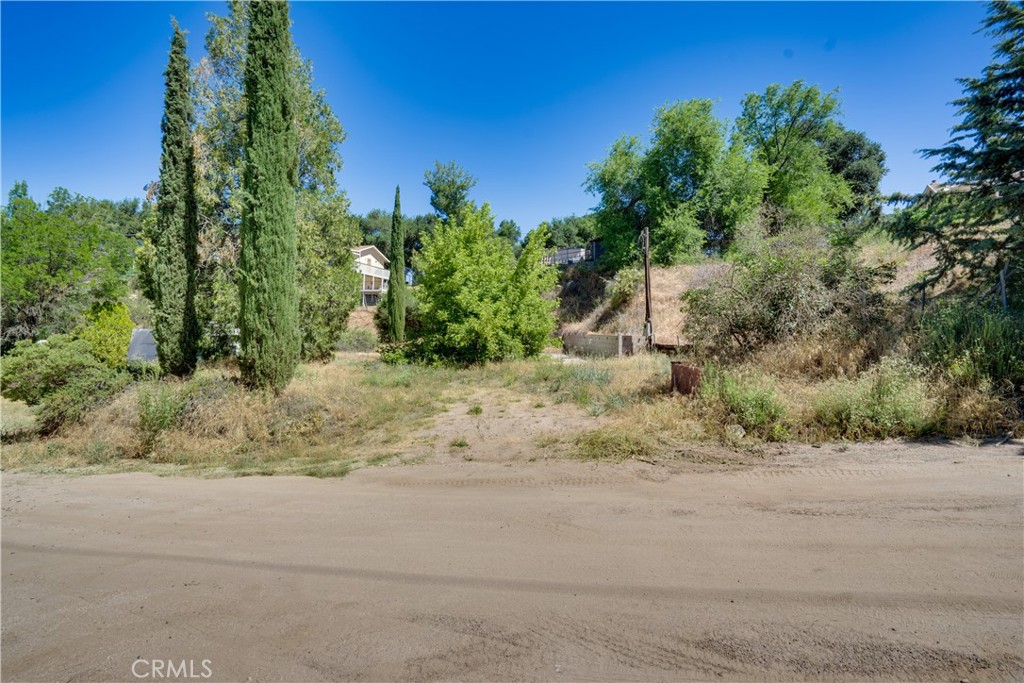 45912 Raccoon Road Property Photo 1