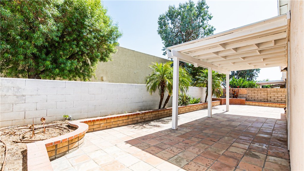 14053 Bluewood Drive Property Photo 17