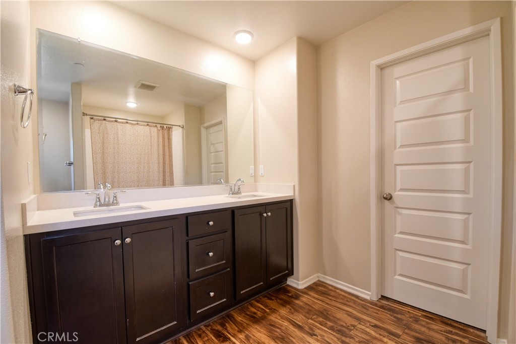 885 Latitude Property Photo 23