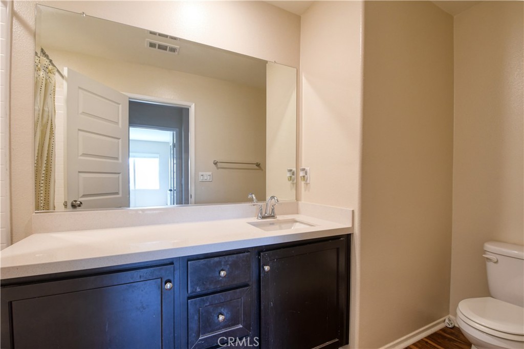 885 Latitude Property Photo 27