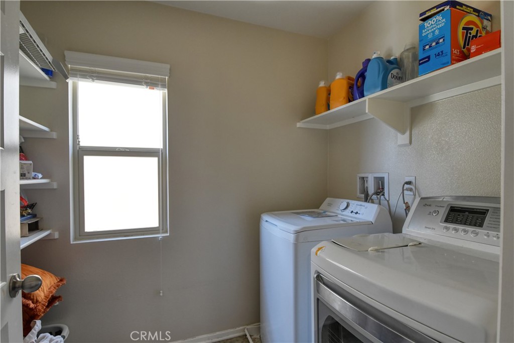 885 Latitude Property Photo 32